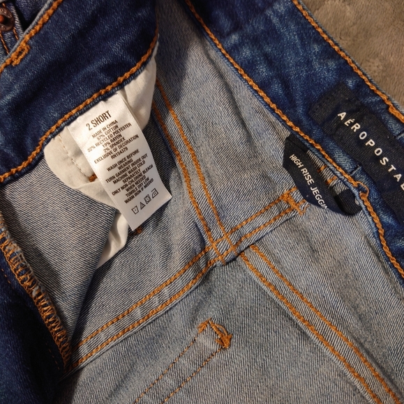 Aeropostale High Rise Jeggings, distressed gently used size 2 short - Picture 3 of 7